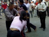 街頭悍婦打架場(chǎng)面火爆