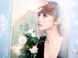 柳巖紅裙性感出境女人味十足